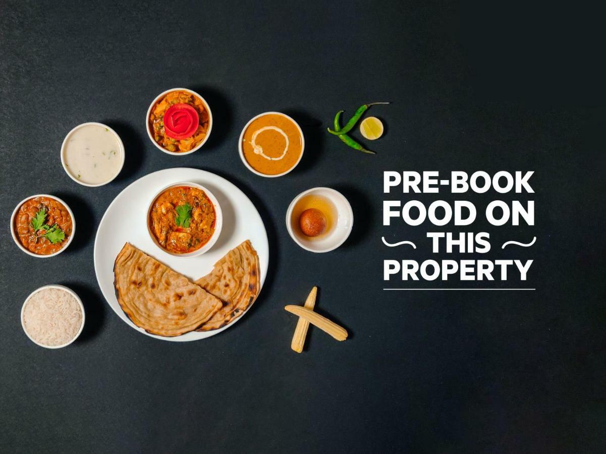 Oyo 11670 Hotel Vishnu Priya Residency Хидерабад Екстериор снимка